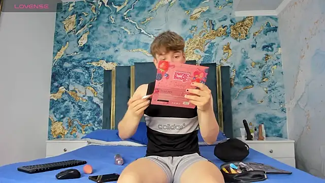 TaylerWhite online show from December 2025 12:10:01 PM