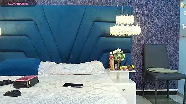 TaylerWhite online show from January 2026 12:00:01 PM