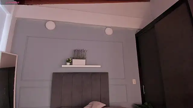 Snapshot of sweet_tamara_ chatting on November 2025 04:18:02 PM sweet tamara online show from November 2025 04:18:02 PM