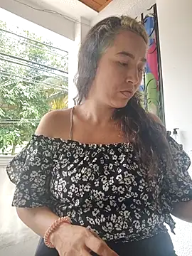 marly charm  online show from October 2025 04:42:01 PM