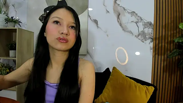 Sophie Calloway online show from November 2025 03:24:02 PM