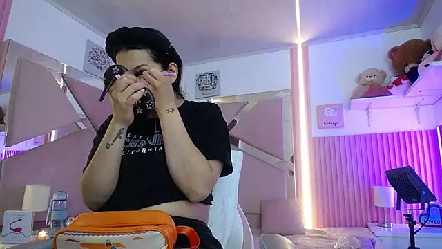 Mia garcia28 online show from October 2025 08:09:02 PM