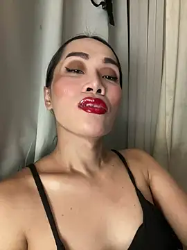 RomanticPearlTS online show from May 2026 01:07:02 PM