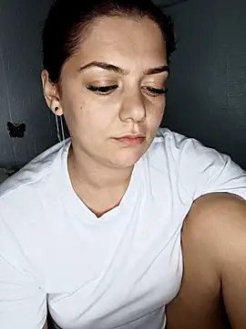 LadyNora online show from November 2025 06:52:01 PM