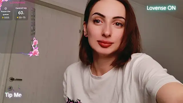 Snapshot of AuraPure chatting on September 2025 09:39:02 PM AuraPure online show from September 2025 09:39:02 PM