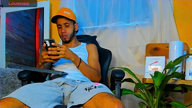 Alex bigcock11  online show from October 2025 01:45:02 PM