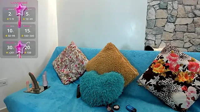 PIINK 2025 online show from November 2025 03:01:02 PM