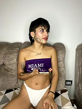 DayanaDG online show from October 2025 11:05:02 PM