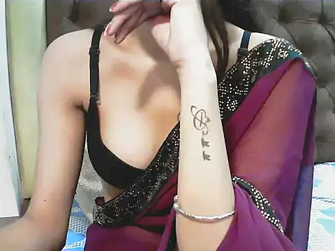 Snapshot of elize__ chatting on September 2025 02:14:01 AM elize   online show from September 2025 02:14:01 AM