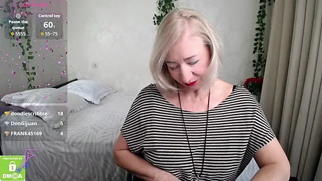 hunters woman online show from October 2025 12:50:02 PM