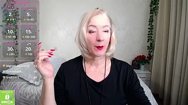 hunters woman online show from November 2025 12:12:01 AM