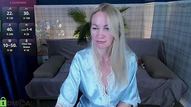 KiraSun online show from January 2026 12:02:01 AM