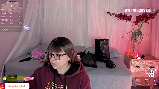 Snapshot of Aurora_blaack chatting on October 2025 04:37:02 AM Aurora blaack online show from October 2025 04:37:02 AM
