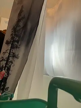 SeccySerena online show from December 2025 05:40:02 PM