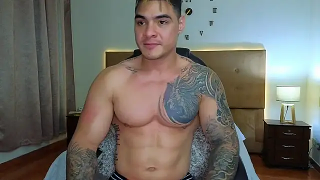 Snapshot of Steven_Velez chatting on December 2025 03:25:02 AM Steven Velez online show from December 2025 03:25:02 AM