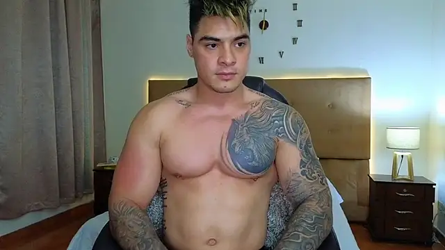 Snapshot of Steven_Velez chatting on December 2025 01:47:01 AM Steven Velez online show from December 2025 01:47:01 AM