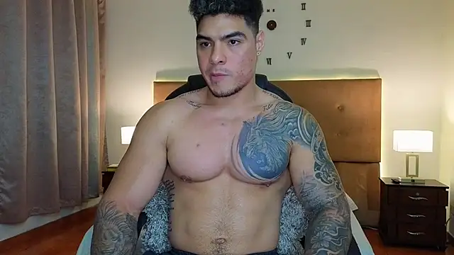 Snapshot of Steven_Velez chatting on February 2026 01:01:02 AM Steven Velez online show from February 2026 01:01:02 AM