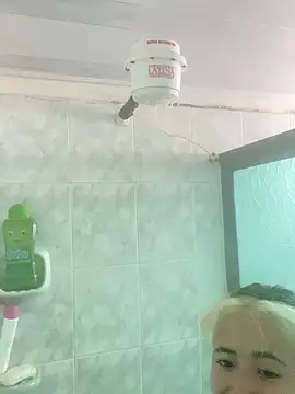 Sallem Pink online show from October 2025 10:49:02 AM