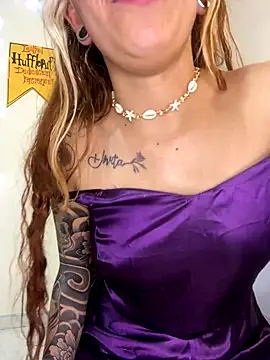 Sallem Pink online show from October 2025 12:33:02 AM