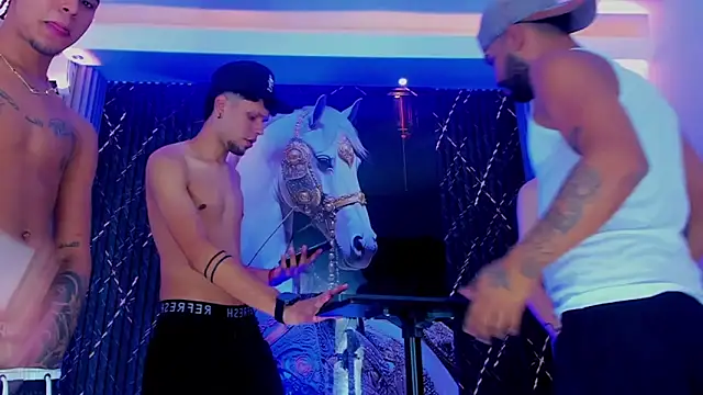 Snapshot of Dominic_Max_ chatting on September 2025 07:30:01 AM Dominic Max  online show from September 2025 07:30:01 AM