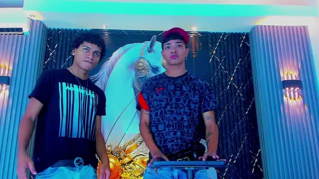 Snapshot of Dominic_Max_ chatting on September 2025 03:52:02 AM Dominic Max  online show from September 2025 03:52:02 AM