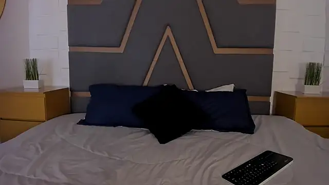 Snapshot of MeganHoffmaan chatting on November 2025 03:34:01 AM MeganHoffmaan online show from November 2025 03:34:01 AM