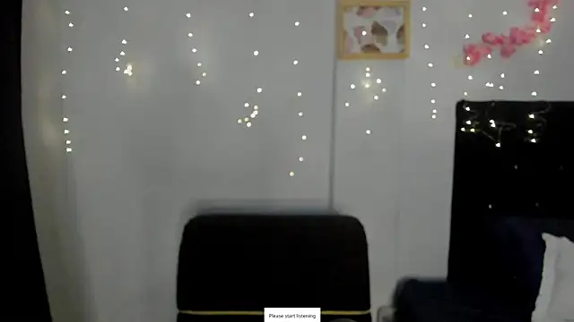 Snapshot of MeganHoffmaan chatting on April 2026 12:53:01 AM MeganHoffmaan online show from April 2026 12:53:01 AM