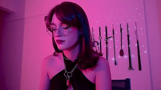 nina kink online show from June 2026 09:38:01 PM