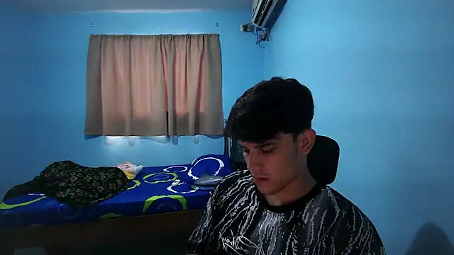 Snapshot of Jaket_lovers chatting on September 2025 04:00:02 PM Jaket lovers online show from September 2025 04:00:02 PM