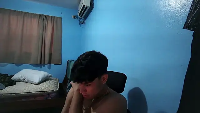 Snapshot of Jaket_lovers chatting on October 2025 08:32:02 PM Jaket lovers online show from October 2025 08:32:02 PM