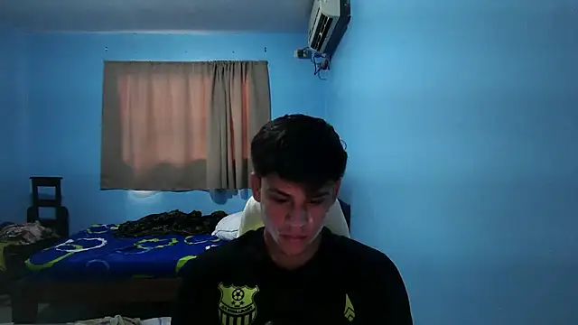 Snapshot of Jaket_lovers chatting on November 2025 06:34:02 PM Jaket lovers online show from November 2025 06:34:02 PM