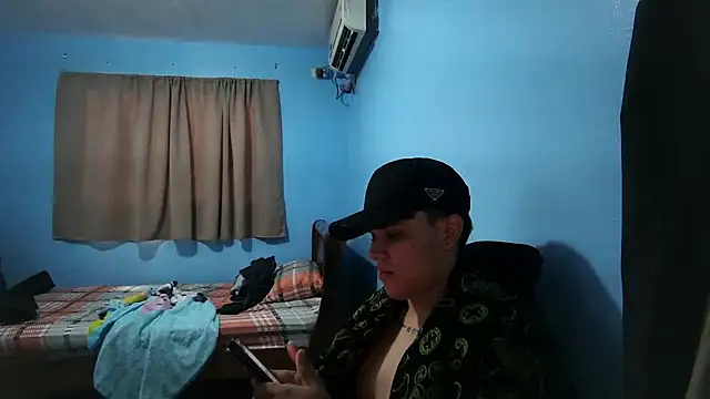 Snapshot of Jaket_lovers chatting on November 2025 03:56:02 PM Jaket lovers online show from November 2025 03:56:02 PM