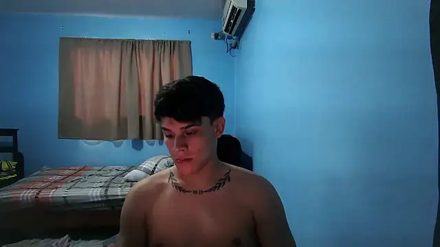 Snapshot of Jaket_lovers chatting on November 2025 05:48:01 PM Jaket lovers online show from November 2025 05:48:01 PM