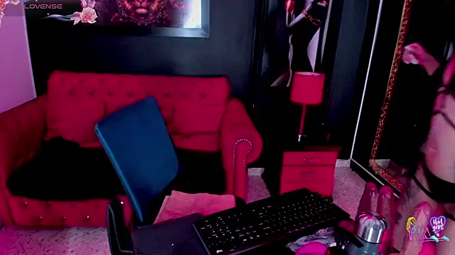 Snapshot of Nyx_Moon chatting on June 2026 08:40:02 PM Nyx Moon online show from June 2026 08:40:02 PM