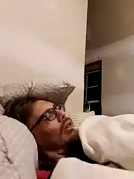 Snapshot of dandonn chatting on January 2025 03:40:02 AM dandonn online show from January 2025 03:40:02 AM