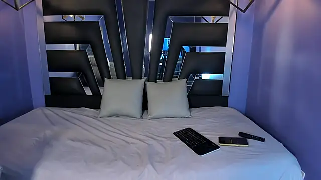 Snapshot of anne-brown13 chatting on September 2025 07:35:02 PM anne-brown13 online show from September 2025 07:35:02 PM