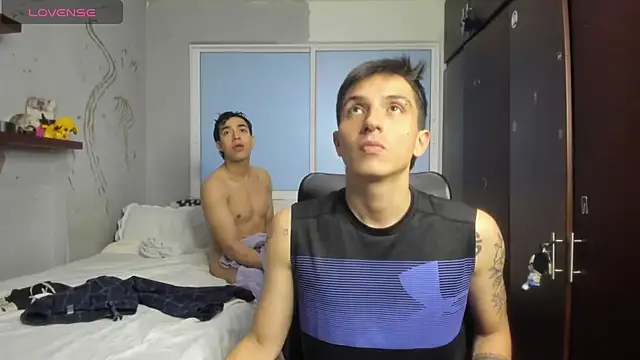 Snapshot of Noxx_starkK chatting on September 2025 12:27:02 AM Noxx starkK online show from September 2025 12:27:02 AM