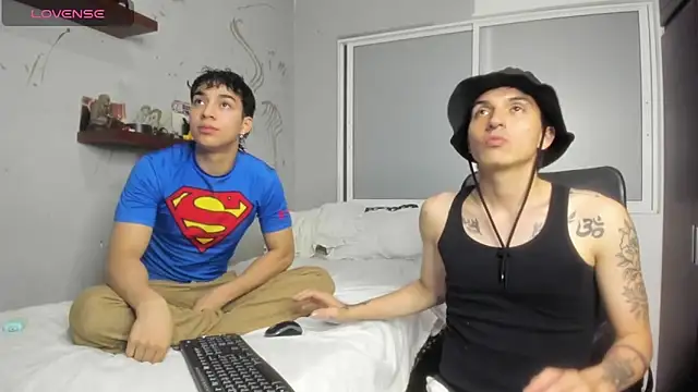 Snapshot of Noxx_starkK chatting on October 2025 03:39:02 AM Noxx starkK online show from October 2025 03:39:02 AM