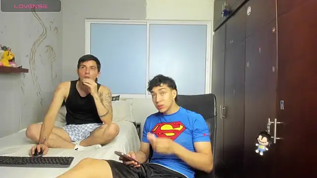 Snapshot of Noxx_starkK chatting on October 2025 12:27:01 AM Noxx starkK online show from October 2025 12:27:01 AM