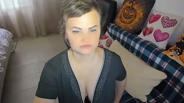 MildMature online show from December 2025 07:50:01 AM