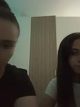 Snapshot of FemmeAffair chatting on October 2025 07:25:01 PM FemmeAffair online show from October 2025 07:25:01 PM