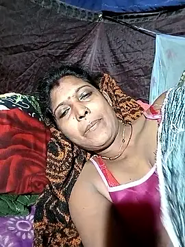 Savita992 online show from November 2025 01:05:02 AM