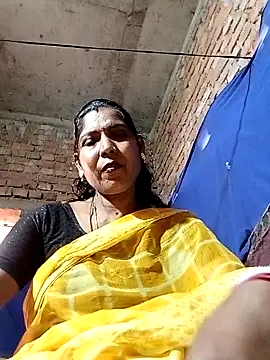 Snapshot of Savita992 chatting on February 2026 05:27:02 AM Savita992 online show from February 2026 05:27:02 AM