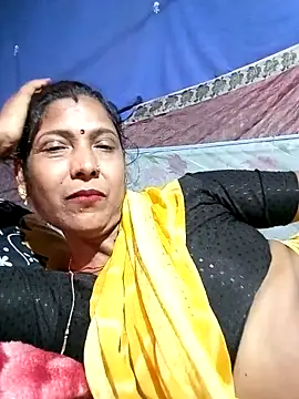 Snapshot of Savita992 chatting on February 2026 06:22:01 AM Savita992 online show from February 2026 06:22:01 AM