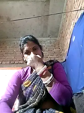 Snapshot of Savita992 chatting on February 2026 07:13:01 AM Savita992 online show from February 2026 07:13:01 AM