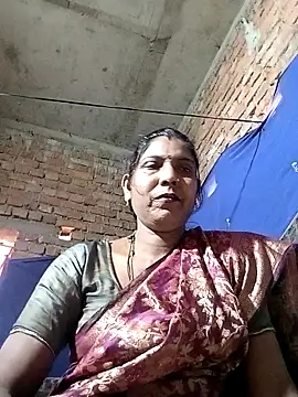 Snapshot of Savita992 chatting on February 2026 08:51:01 AM Savita992 online show from February 2026 08:51:01 AM