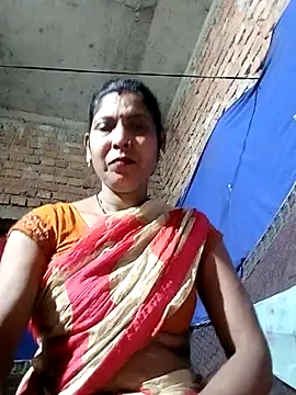 Snapshot of Savita992 chatting on February 2026 06:24:02 PM Savita992 online show from February 2026 06:24:02 PM