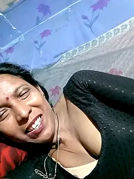 Snapshot of Savita992 chatting on February 2026 11:47:01 PM Savita992 online show from February 2026 11:47:01 PM