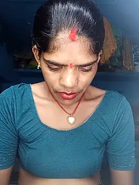 Snapshot of HOTFARSI chatting on September 2025 06:19:02 AM HOTFARSI online show from September 2025 06:19:02 AM