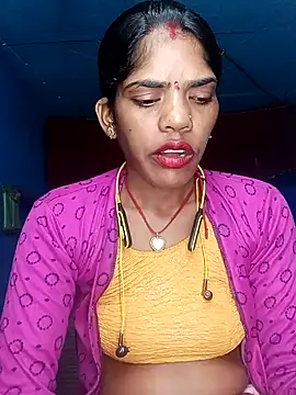 Snapshot of HOTFARSI chatting on October 2025 06:07:01 PM HOTFARSI online show from October 2025 06:07:01 PM